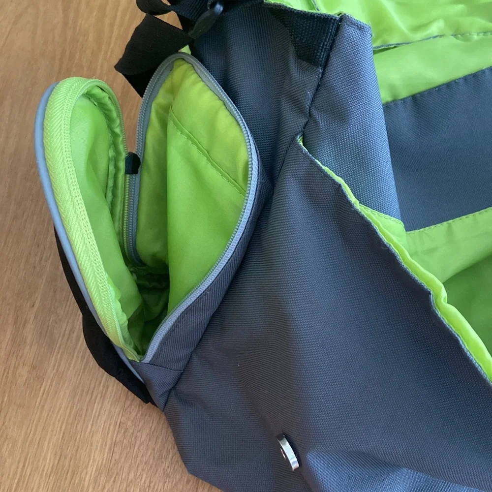 Eddie Bauer Adjustable Strap/ Many Compartments Baby Bag